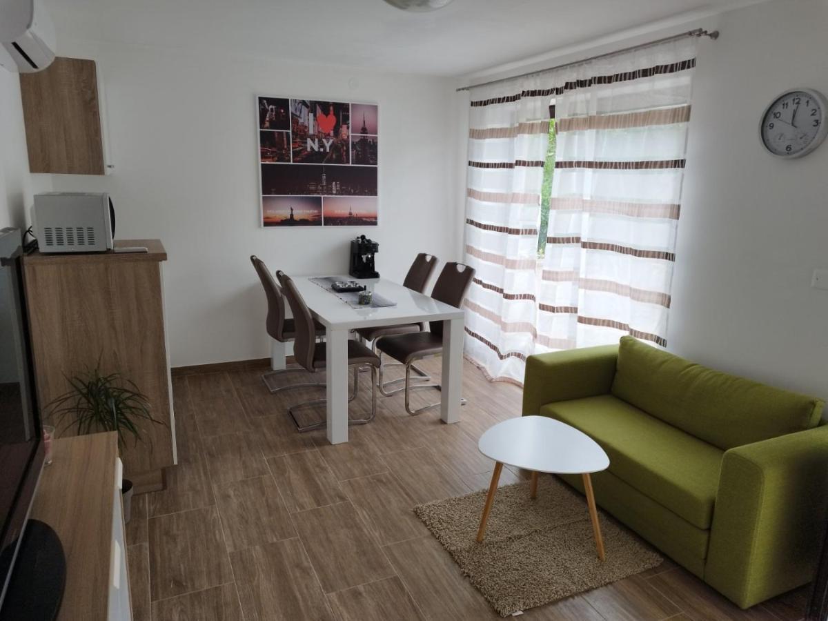 Mia Apartment Rijeka Exterior photo
